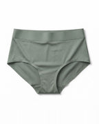 Slip assorbente LEIDRY™ Giorno verde salvia a vita alta, su fondo bianco