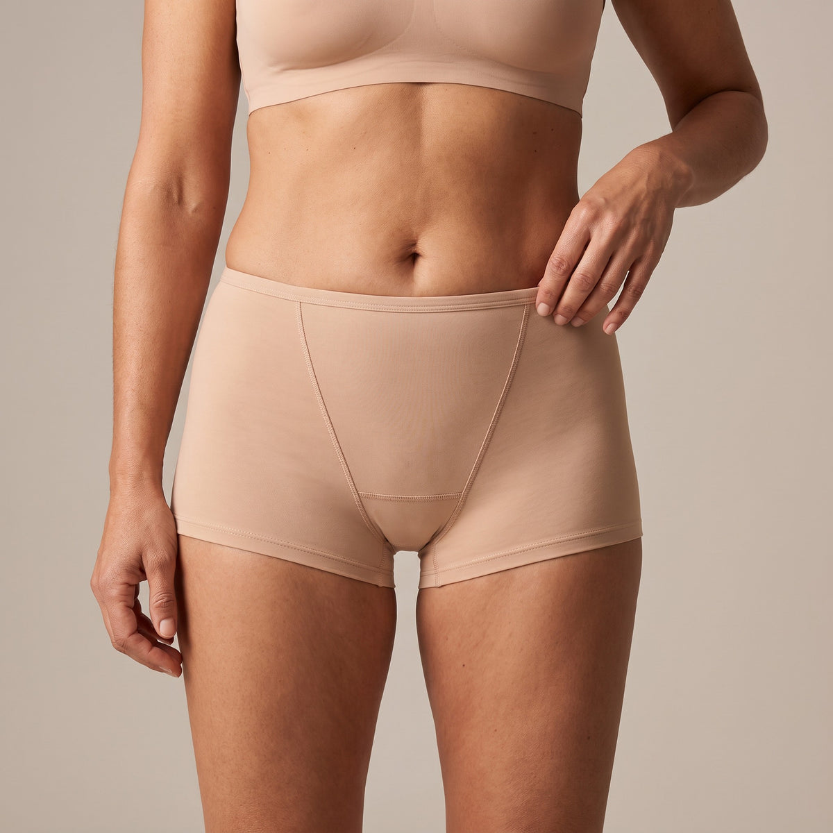 LeiDry Boxer Donna colore Beige, indossato